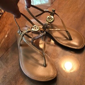 Tory Burch sandals size 9 never worn